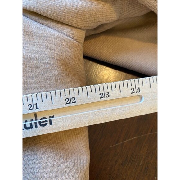 Unbranded Beige Quilted Jacket L Full Zip Closure Pockets Elastic Back Hem Retro - Picture 9 of 16